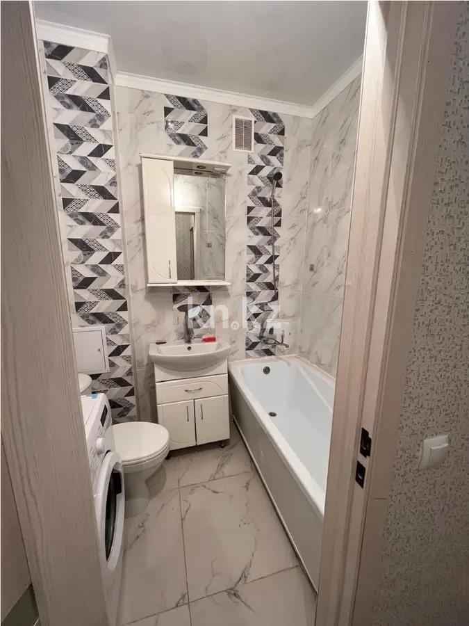 Продажа 1-комнатной квартиры, 39 м², ул. Байтурсынова, дом  39/2 в Астане - фото 4