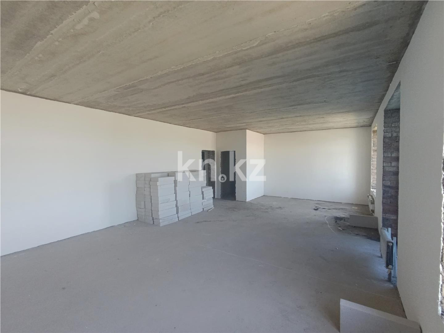 Продажа 3-комнатной квартиры, 88 м², ул. Кенжина, дом  1/1 блок а в Караганде - фото 8