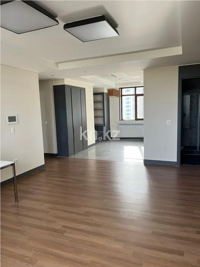 Продажа 4-комнатной квартиры, 135 м² в Астане