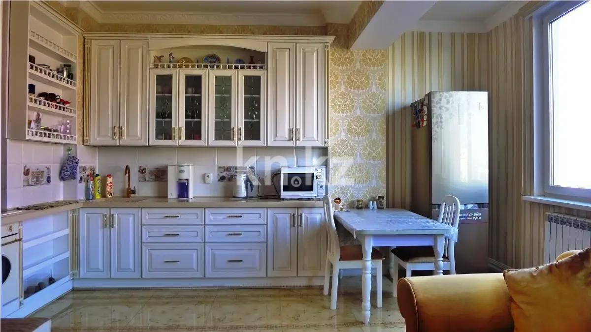 Продажа 3-комнатной квартиры, 111.5 м², мкр-н Керемет, дом  7/33 в Алматы