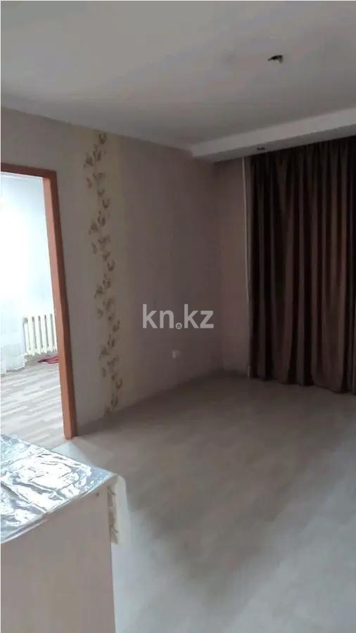 Продажа 3-комнатной квартиры, 49 м², 21 мкр., дом  23 в Караганде