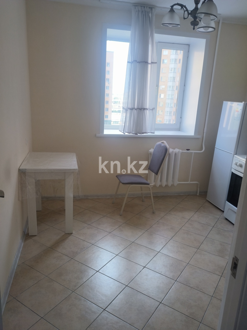 Аренда 1-комнатной квартиры, 36 м² в Астане