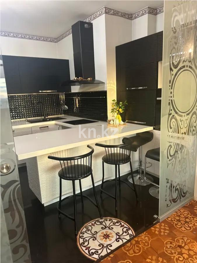 Продажа 4-комнатной квартиры, 180 м², ул. Достык, дом  5 в Астане - фото 5