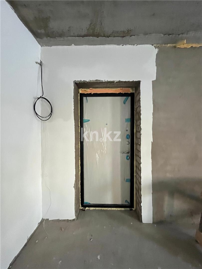 Продажа 2-комнатной квартиры, 65 м², мкр-н Мамраева (Восток-5) в Караганде - фото 9