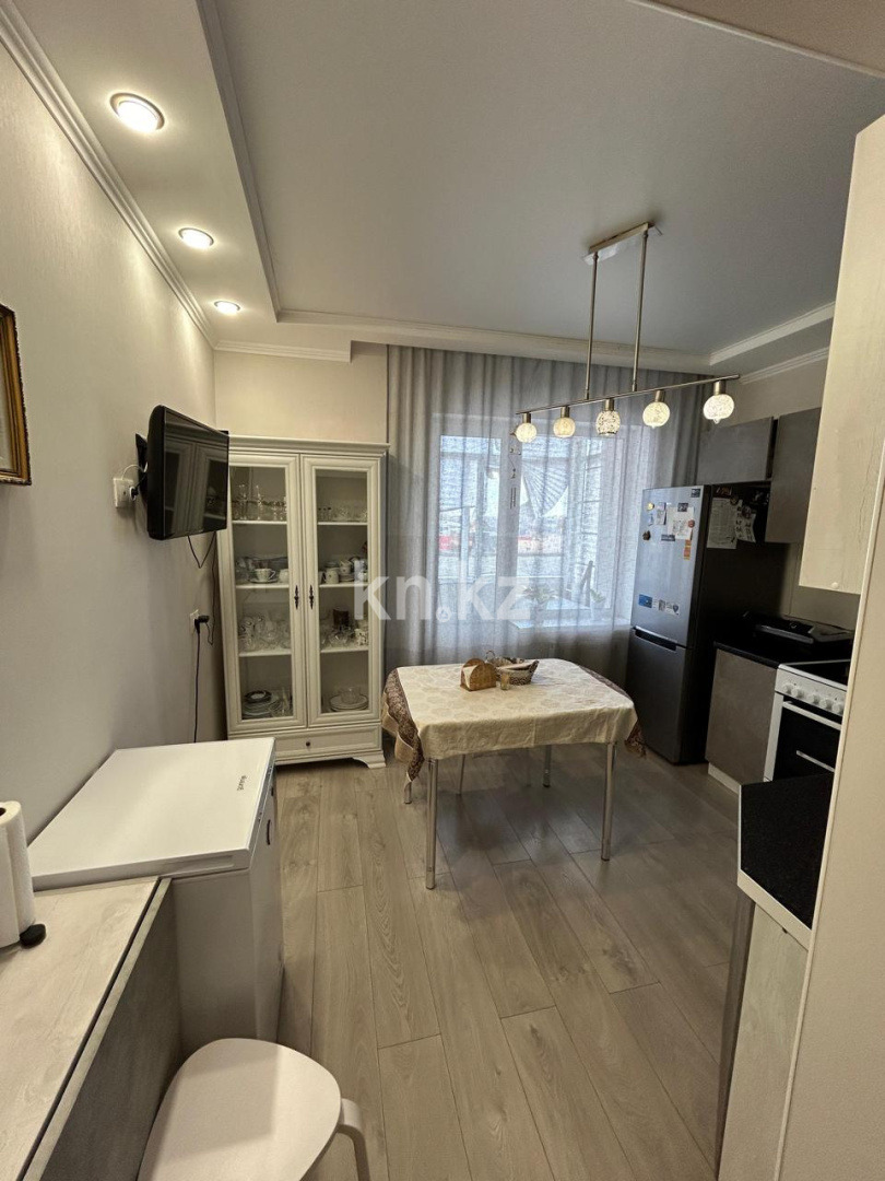 Продажа 2-комнатной квартиры, 69 м², пр. Республики в Караганде - фото 13