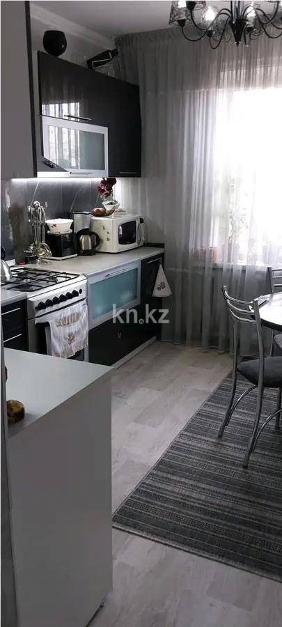 Продажа 2-комнатной квартиры, 54 м², 3 мкр., дом  5а в Алматы - фото 3