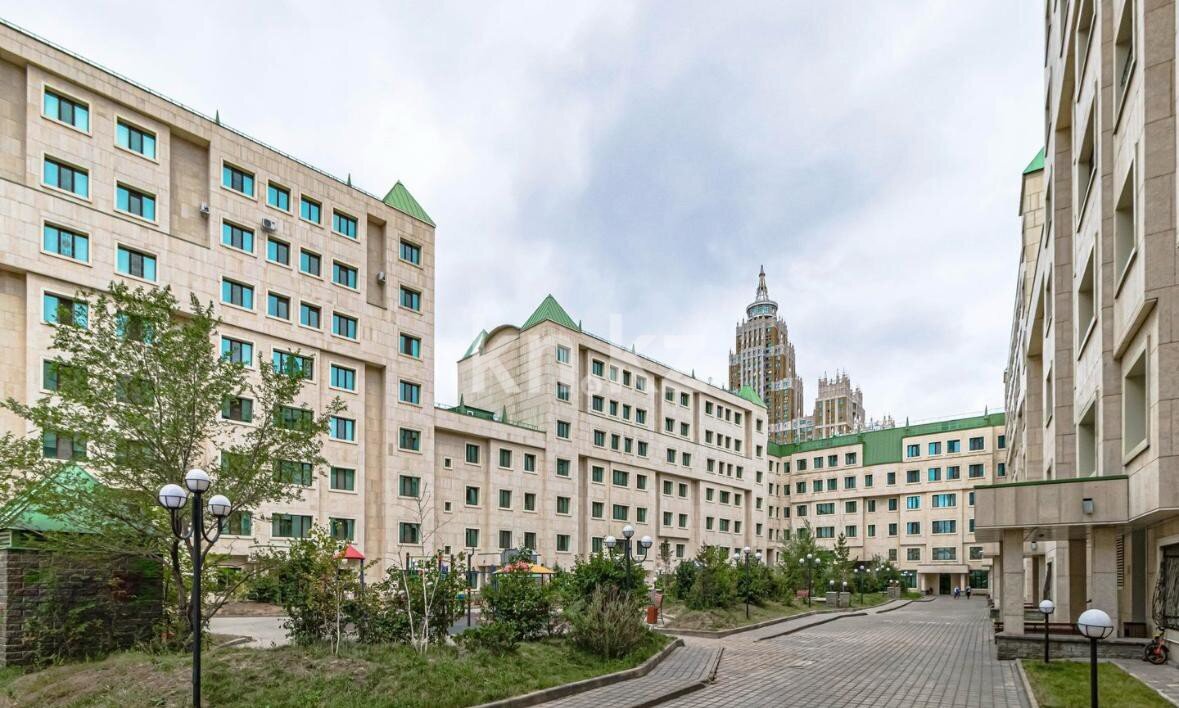 Продажа 4-комнатной квартиры, 153 м² в Астане