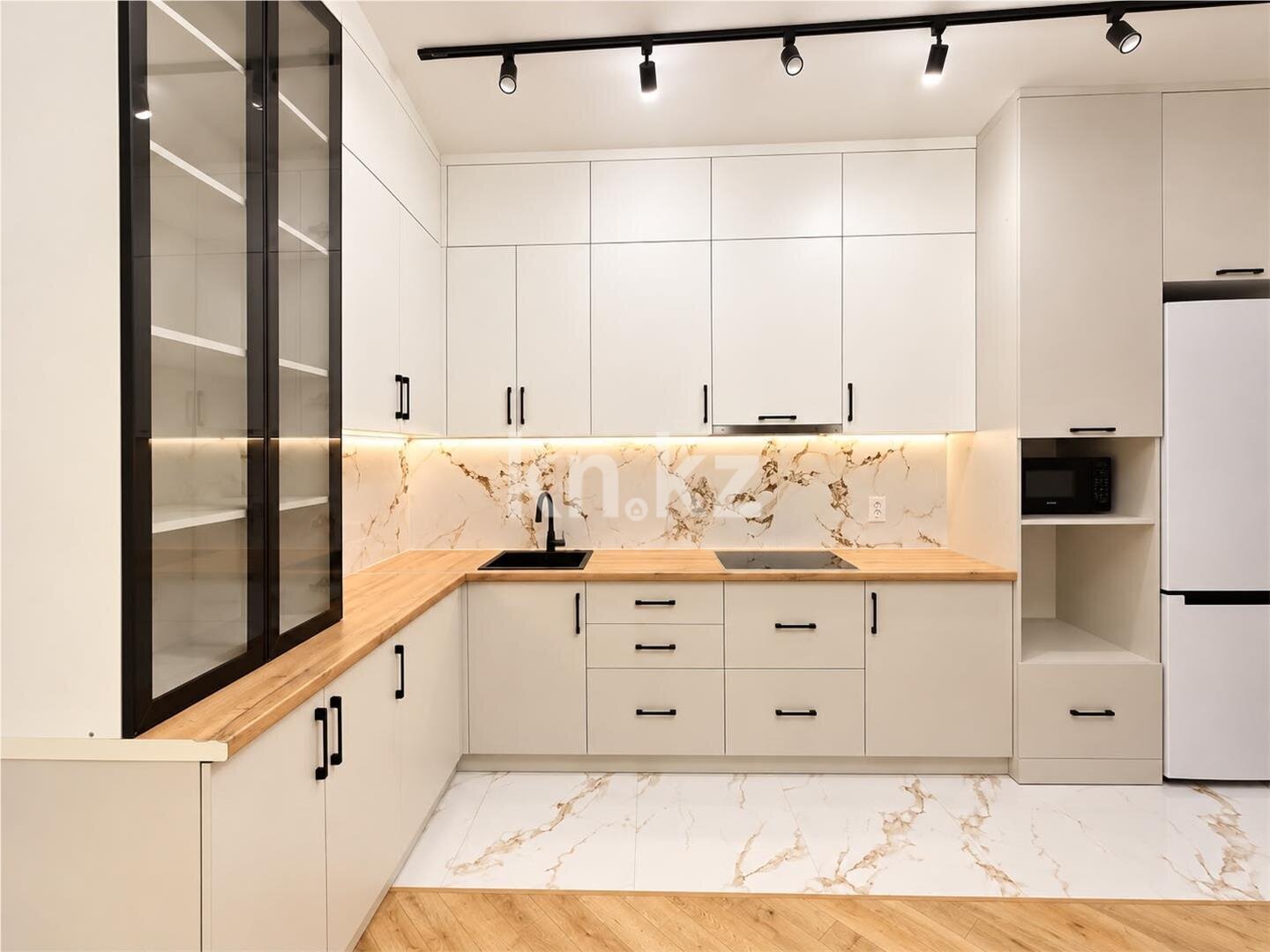 Продажа 2-комнатной квартиры, 74 м² в Караганде - фото 11