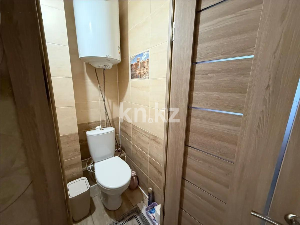 Продажа 4-комнатной квартиры, 80 м², пр. Шахтеров, дом  5 в Караганде - фото 6