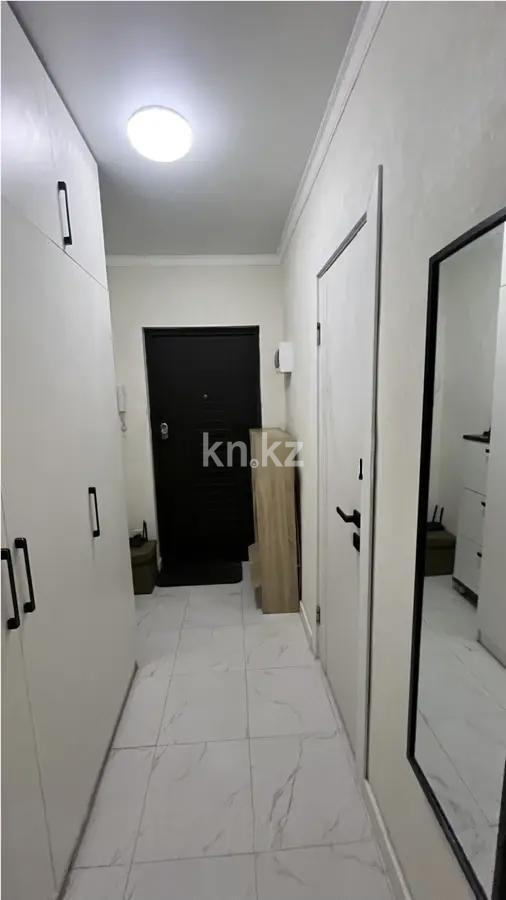 Продажа 1-комнатной квартиры, 42 м², мкр-н Аксай-5, дом  25 в Алматы - фото 4