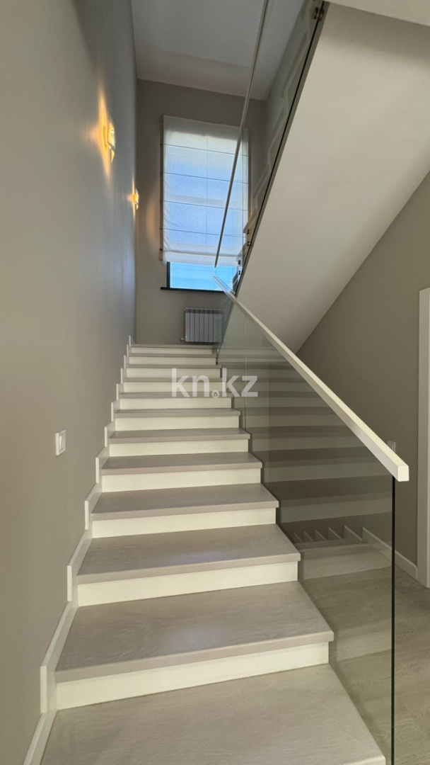 Продажа 6-комнатного дома, 422 м² в Алматы - фото 30