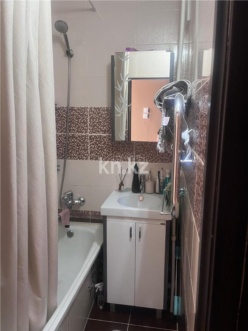 Продажа 3-комнатной квартиры, 62 м², ул. Рыскулова в Караганде - фото 10