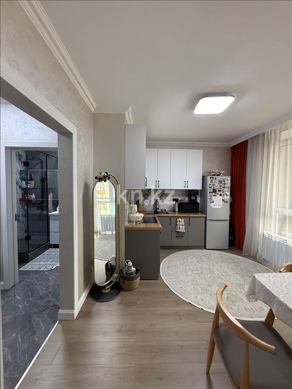 Продажа 2-комнатной квартиры, 52 м², ул. Толе би, дом  285/8 к13 - ул. Утеген батыра в Алматы - фото 3