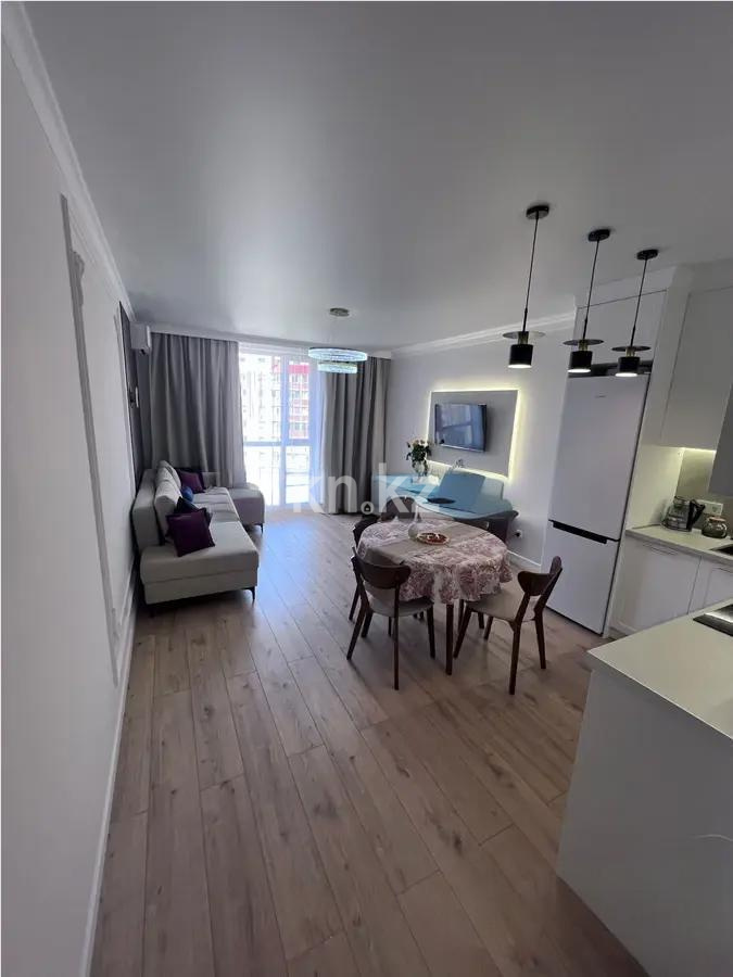 Продажа 3-комнатной квартиры, 68 м², ул. Кумисбекова, дом  9а в Астане