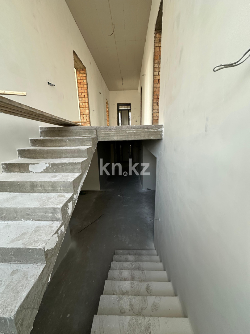 Продажа 8-комнатного дома, 400 м², микрорайон "Ынтымак-2", дом  1111 в Шымкенте - фото 14