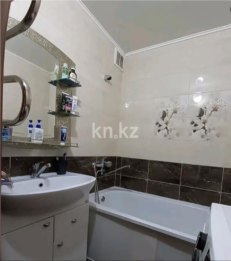 Продажа 3-комнатной квартиры, 65 м², ул. Таттимбета, дом  9 в Караганде - фото 6