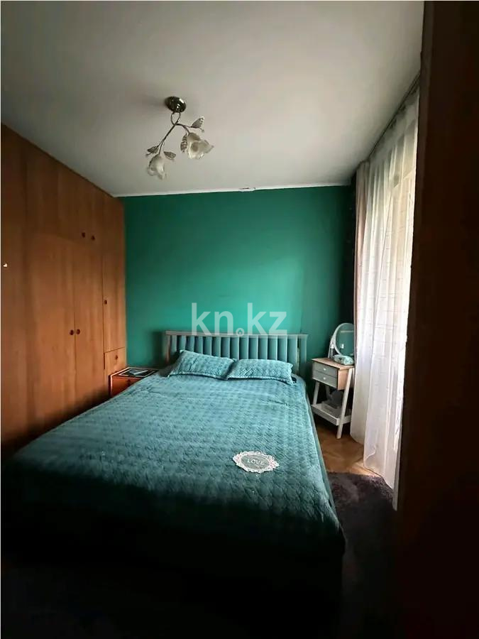 Продажа 3-комнатной квартиры, 65 м², мкр-н Тастак-2, дом  17 в Алматы - фото 2