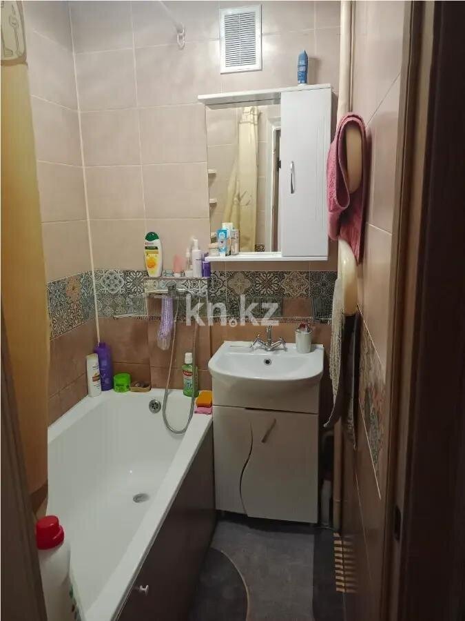 Продажа 3-комнатной квартиры, 51.8 м² в Алматы - фото 3