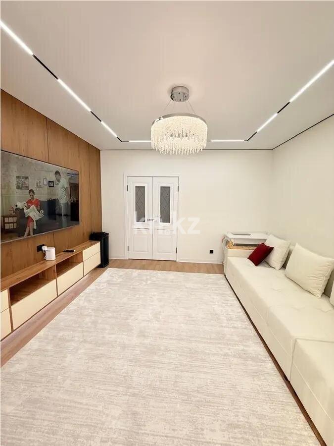 Продажа 2-комнатной квартиры, 63 м² в Алматы