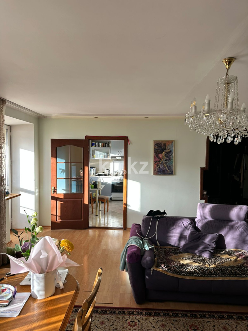 Продажа 6-комнатной квартиры, 220 м², ул. Ержанова, дом  12 в Караганде - фото 12