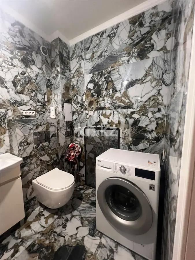 Продажа 3-комнатной квартиры, 60 м², ул. Жамбыла, дом  48 в Алматы - фото 4