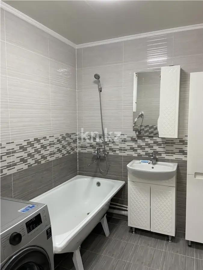 Продажа 3-комнатной квартиры, 93 м², ул. Ермекова, дом  106/6 в Караганде - фото 5