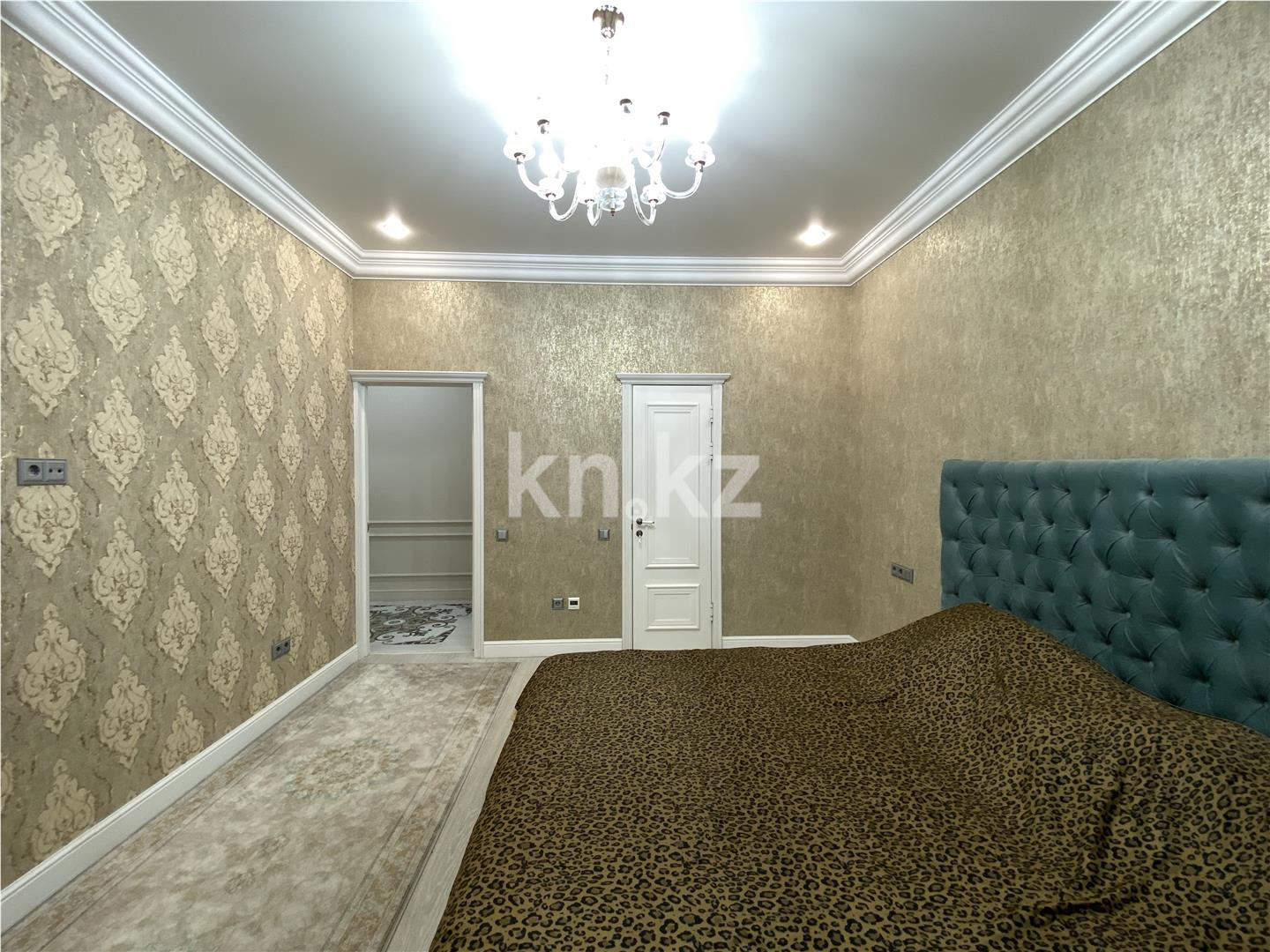 Продажа 3-комнатной квартиры, 135.2 м², ул. Байтурсынова в Астане - фото 24
