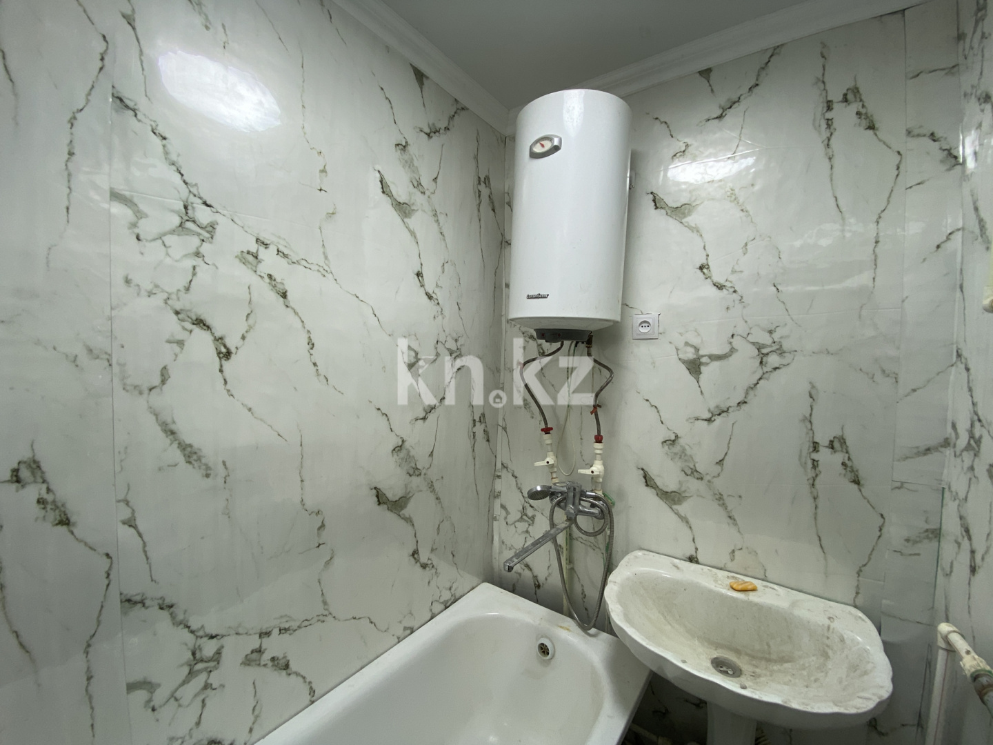 Продажа 2-комнатной квартиры, 49 м² в Караганде