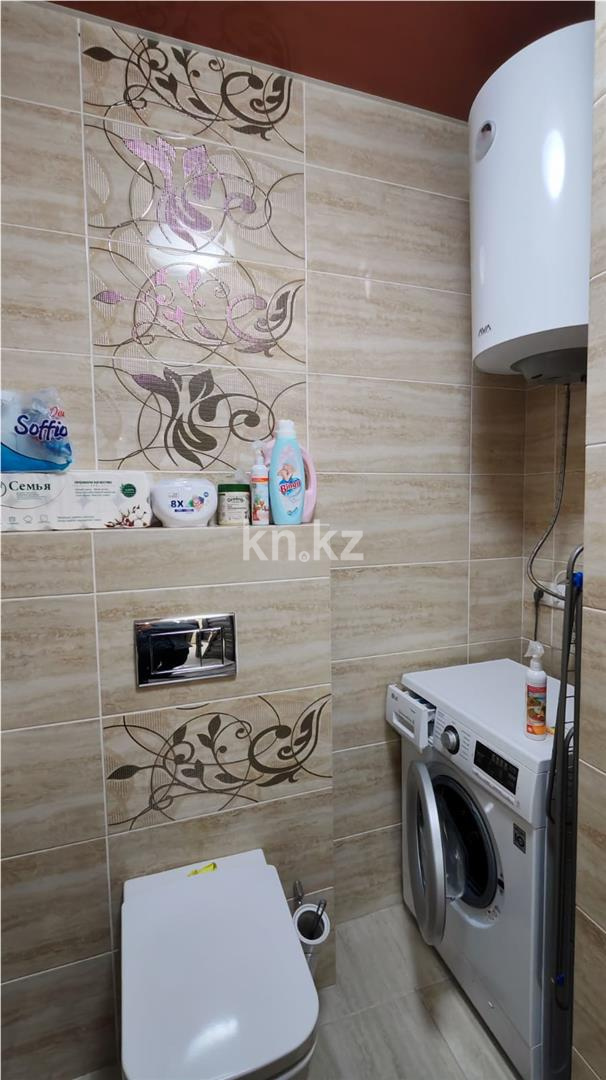 Продажа 3-комнатной квартиры, 90 м², пр. Шахтеров, дом  60 в Караганде - фото 20