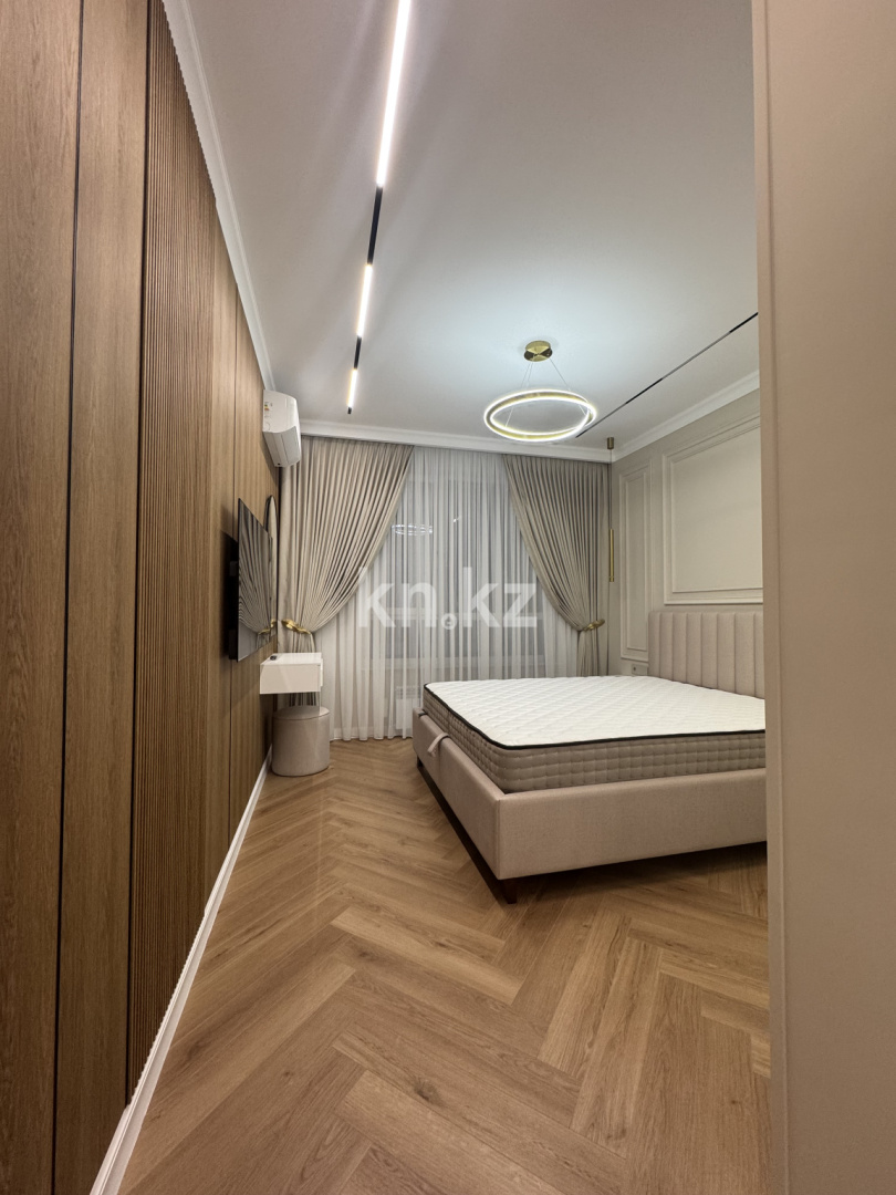 Продажа 3-комнатной квартиры, 115 м², ул. Утеген батыра, дом  11д в Алматы - фото 13