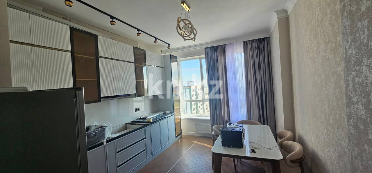 Аренда 2-комнатной квартиры, 65 м² в Астане