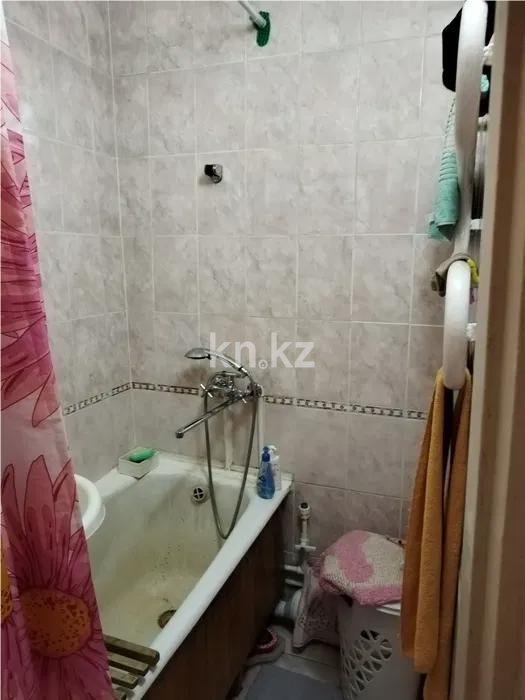 Продажа 3-комнатной квартиры, 45 м², ул. Ержанова, дом  26 в Караганде - фото 4