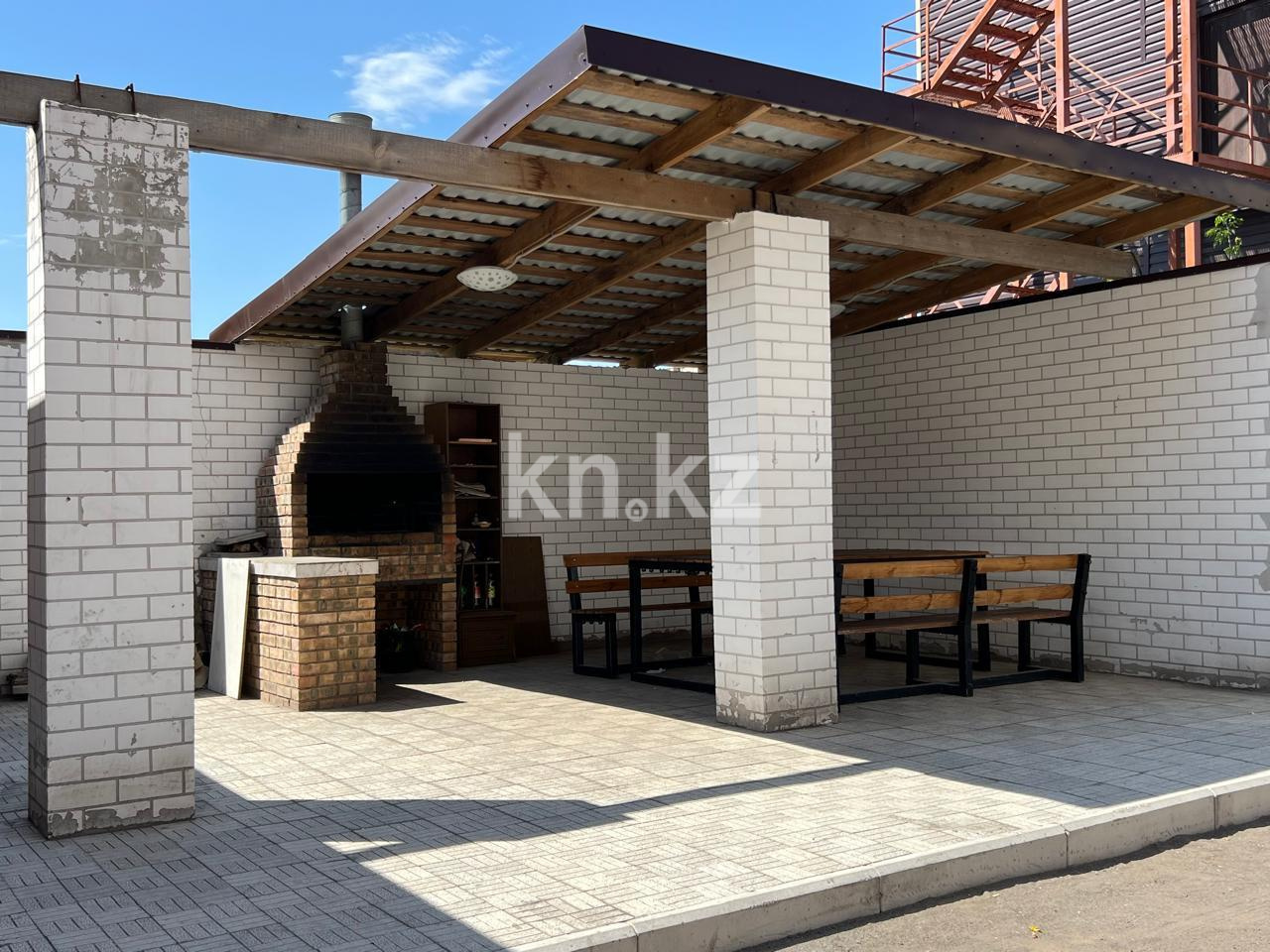 Продажа 3-комнатной квартиры, 95 м², ул. Муканова, дом  1/9 в Караганде - фото 7