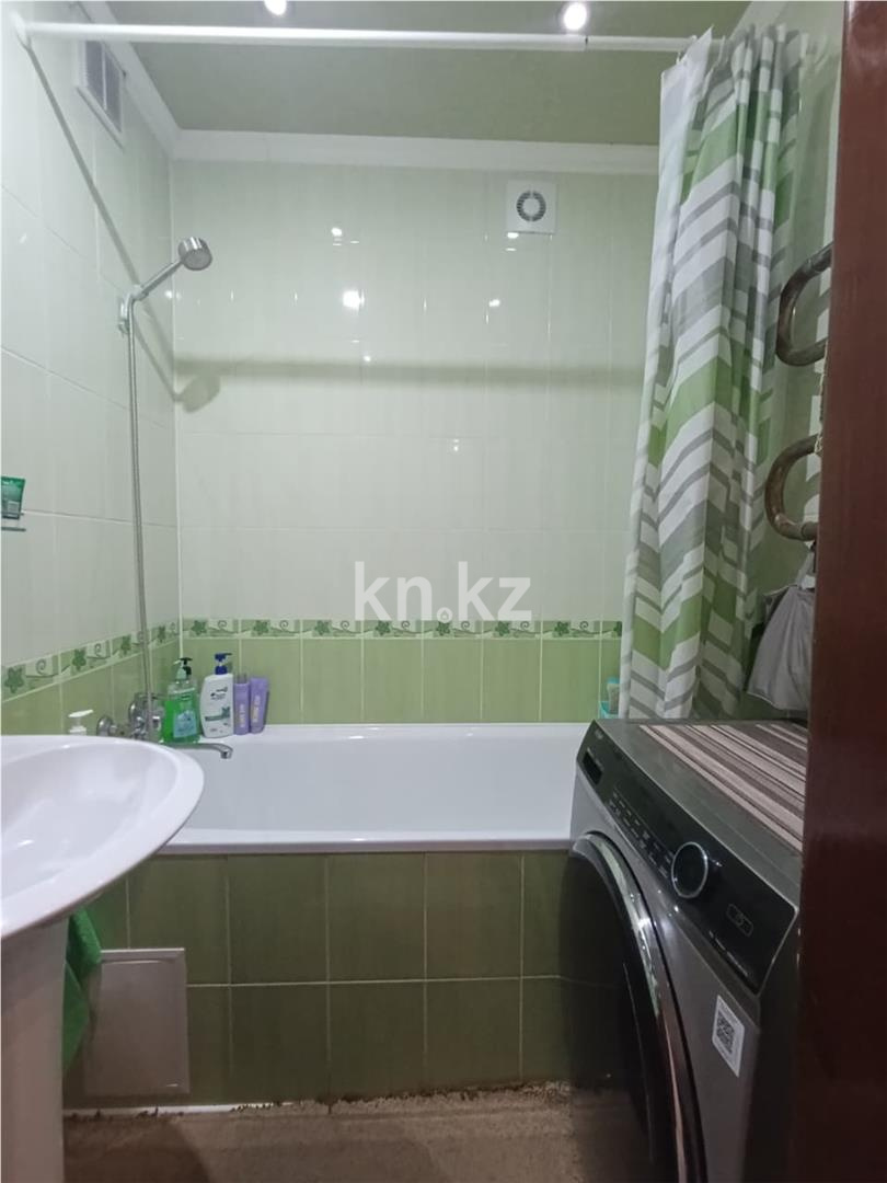 Продажа 3-комнатной квартиры, 61 м², ул. Маметовой в Караганде - фото 6