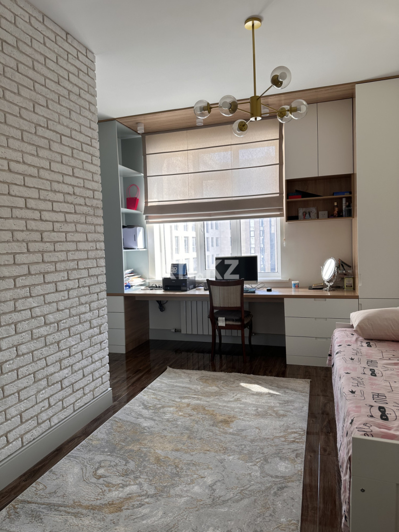 Продажа 5-комнатной квартиры, 162 м², ул. Керей, Жанибек хандар в Астане - фото 16