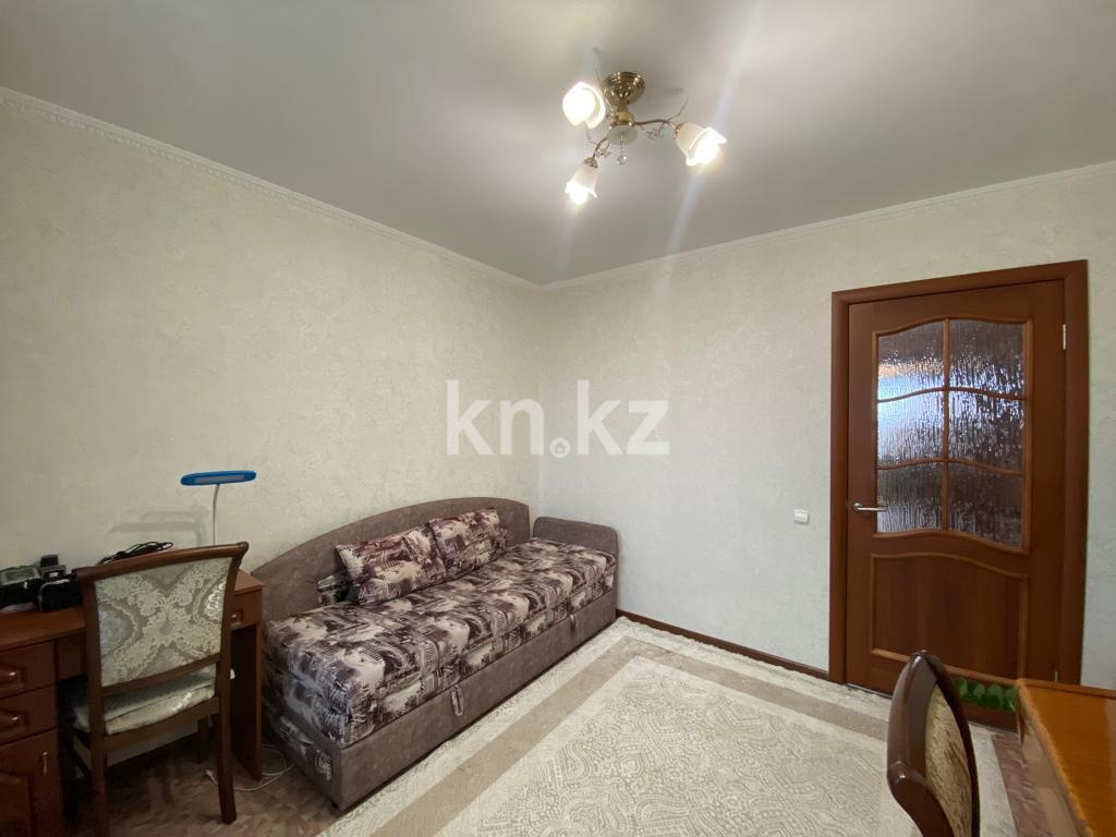 Продажа 4-комнатной квартиры, 78 м², ул. Академическая в Караганде - фото 3