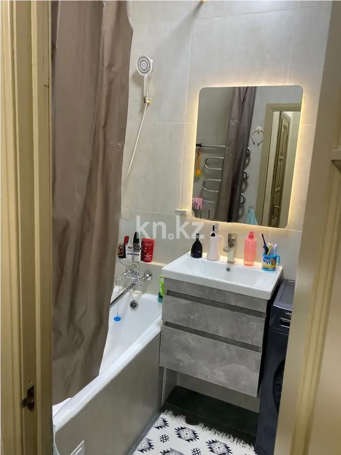 Продажа 3-комнатной квартиры, 75.6 м², мкр-н Аксай-4, дом  4А в Алматы - фото 5