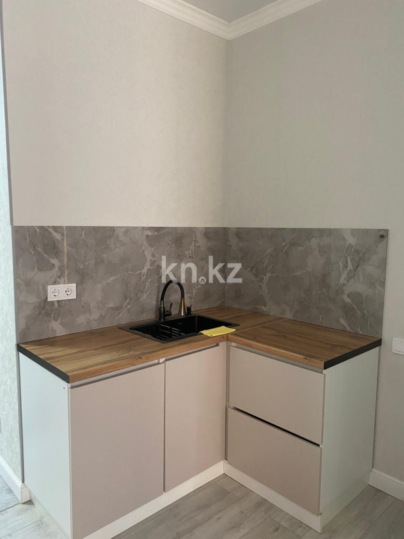 Аренда 2-комнатной квартиры, 42 м² в Астане