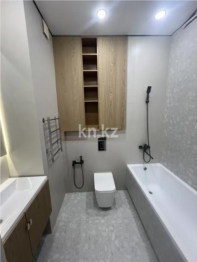 Продажа 3-комнатной квартиры, 91 м², ул. Сыганак, дом  28 в Астане - фото 5