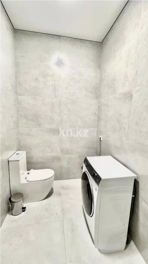 Продажа 3-комнатной квартиры, 73.5 м², пр. Абая, дом  164 в Алматы - фото 3