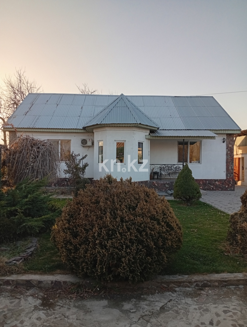 Продажа 4-комнатного дома, 83.5 м², Абая, дом  10 в Алматинской области