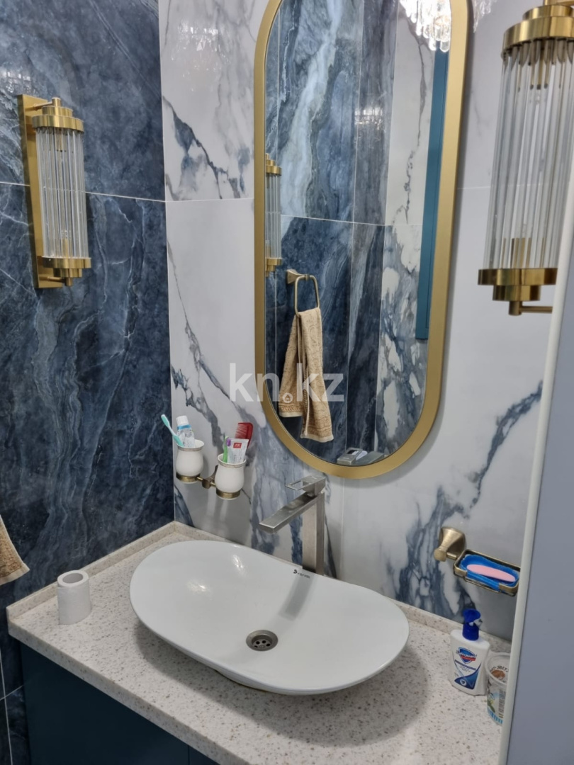 Продажа 5-комнатной квартиры, 130.5 м², ул. Керей, Жанибек хандар, дом  40 в Астане - фото 16