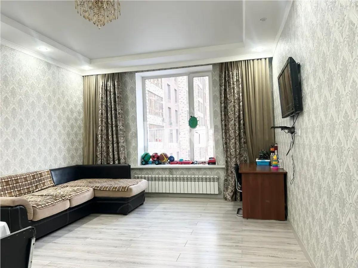 Продажа 2-комнатной квартиры, 61.6 м² в Астане