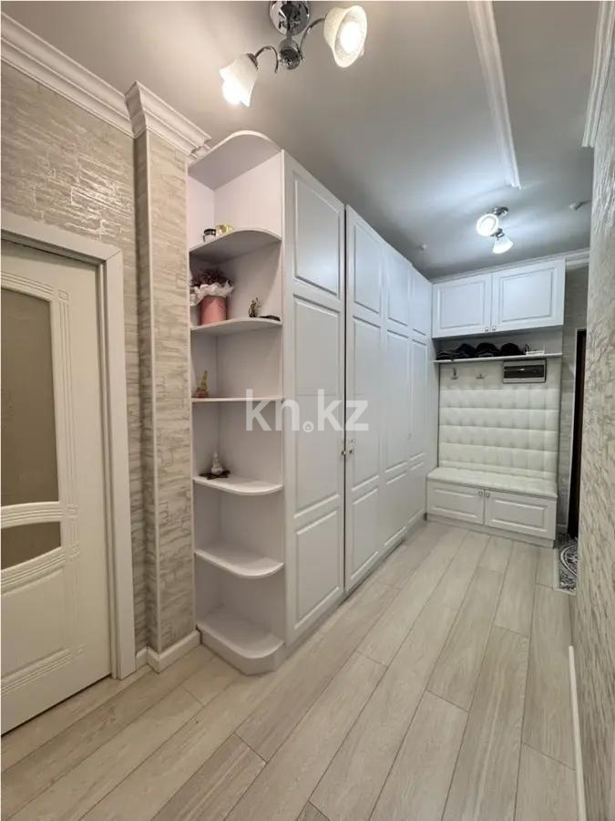 Продажа 2-комнатной квартиры, 65 м², ул. Аманжолова, дом  28/1 в Астане - фото 5