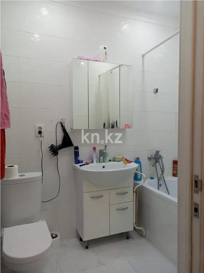 Продажа 3-комнатной квартиры, 80 м², ул. Шаймерденова, дом  8 в Астане - фото 4