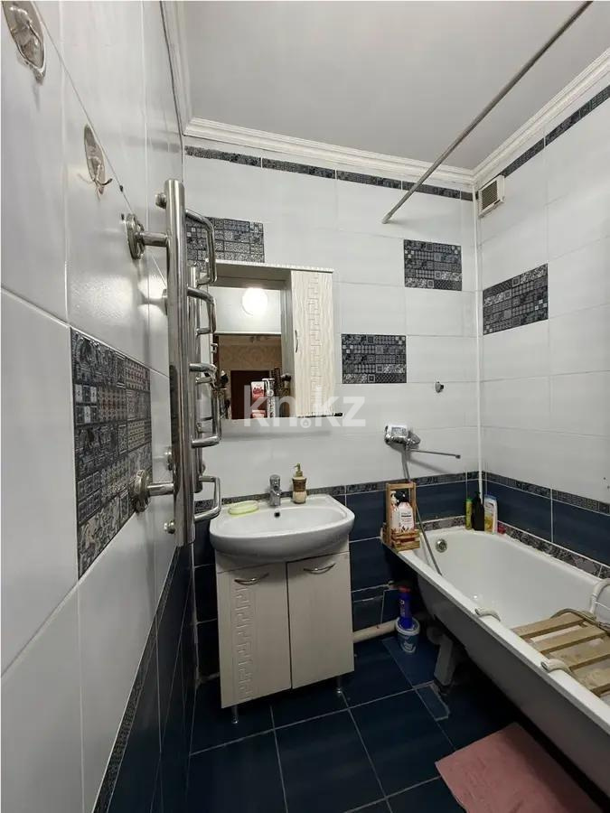 Продажа 2-комнатной квартиры, 65 м², мкр. Кокжиек, дом  36 в Алматы - фото 4