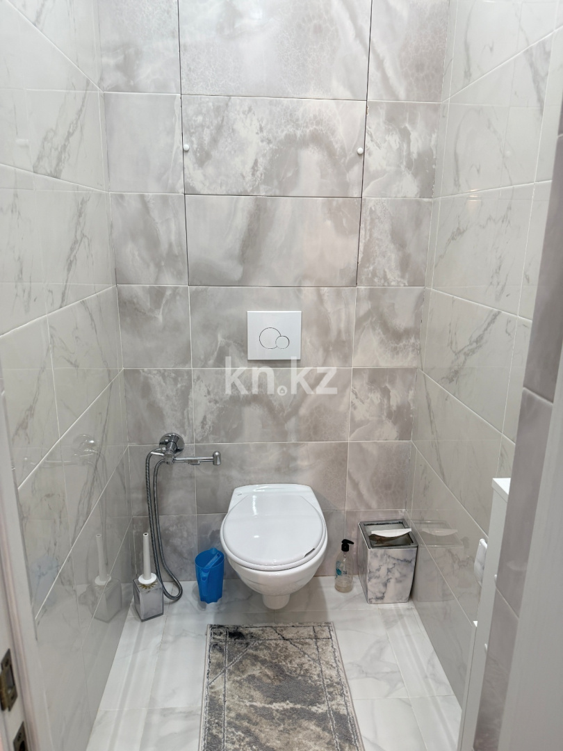 Продажа 2-комнатной квартиры, 65 м² в Караганде - фото 11