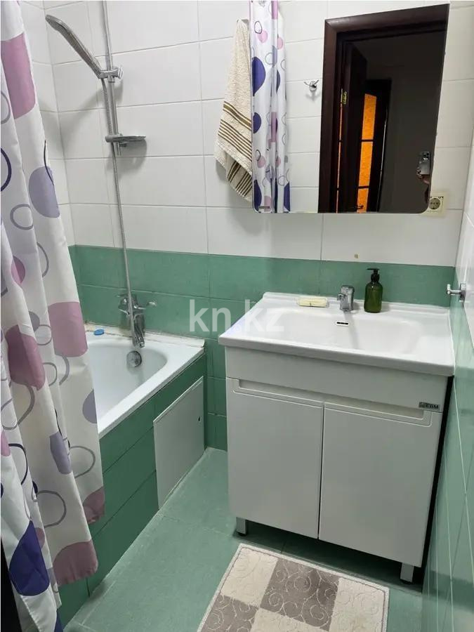 Продажа 3-комнатной квартиры, 108 м², мкр-н Аксай-5, дом  2 в Алматы - фото 5