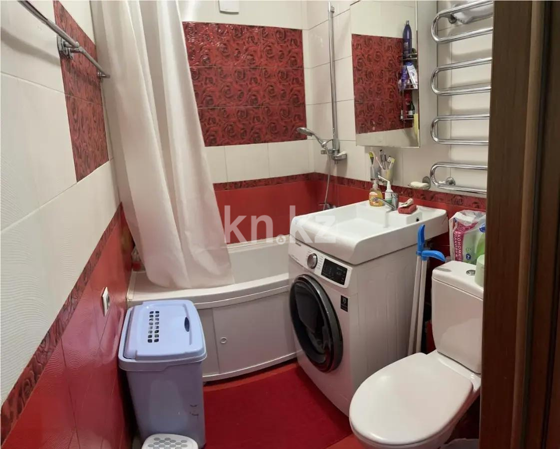 Продажа 4-комнатной квартиры, 77 м², ул. Дуйсенова, дом  25 в Алматы - фото 5