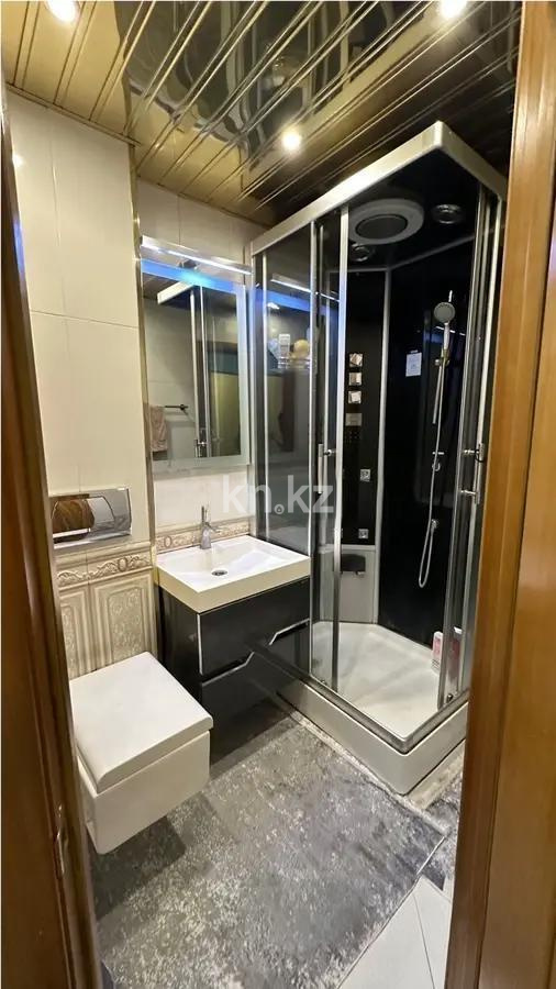 Продажа 3-комнатной квартиры, 58.9 м², ул. Валиханова, дом  34 в Алматы - фото 5